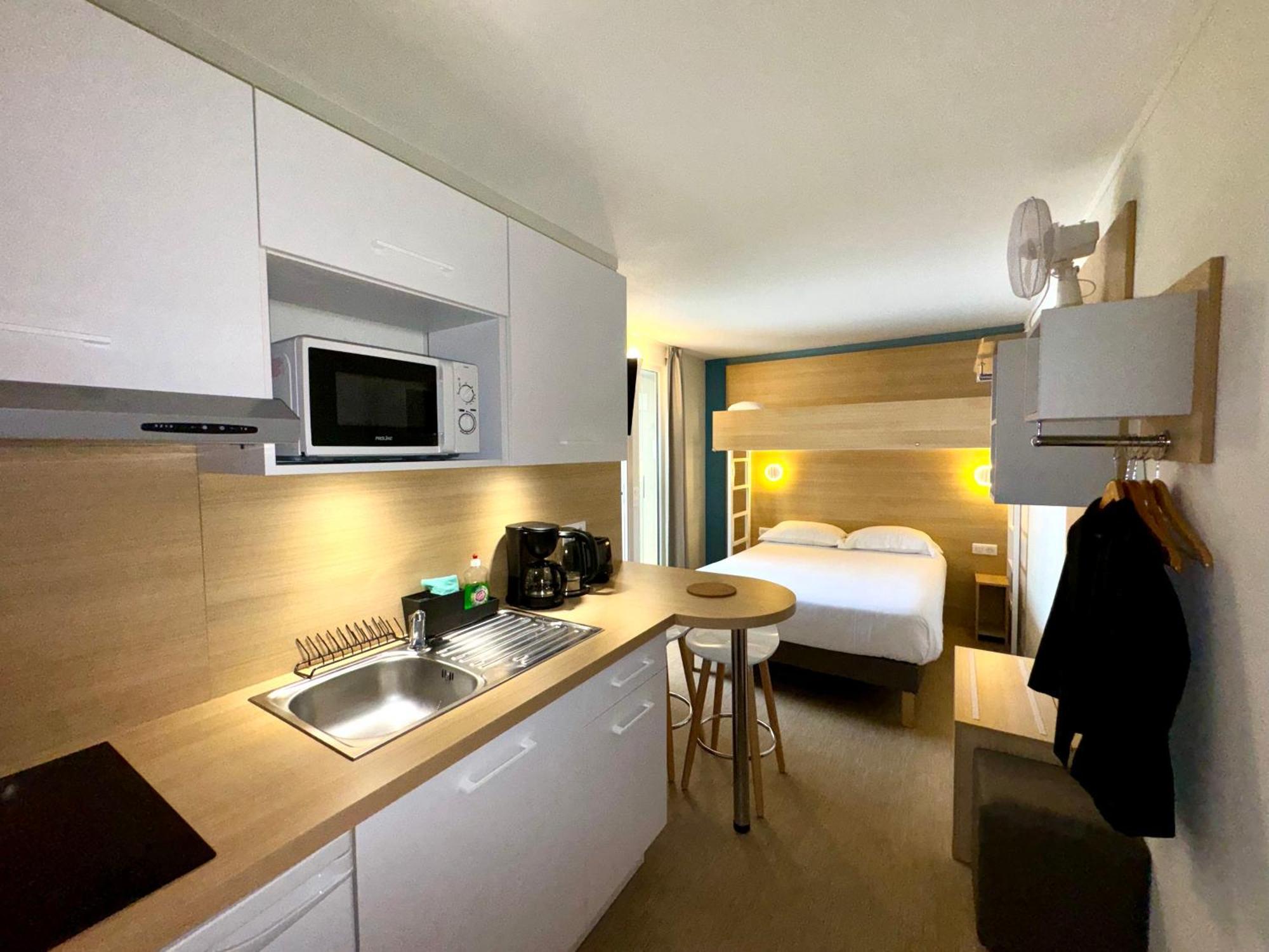 Kyriad Direct Saint Brieuc - Parc Des Expositions Tregueux Exterior photo